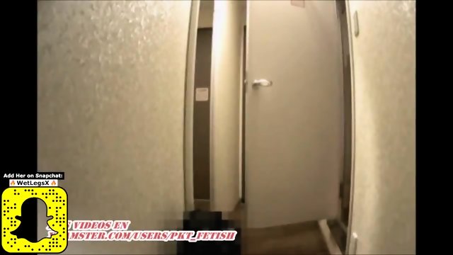 Naked asian girl & Delivery pizza guy