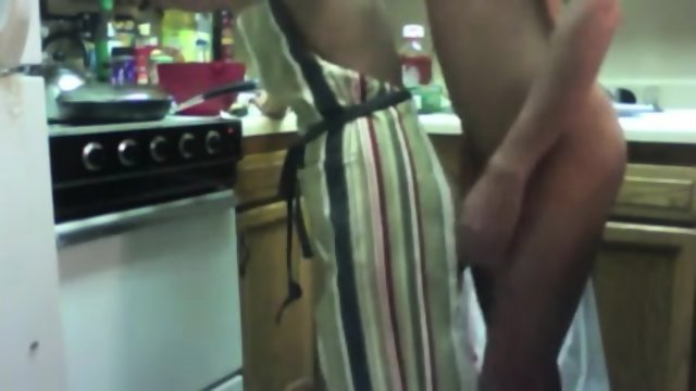 Hot Tart May get Her Mental faculties Fucked Out In Kitchen s Even though Cooking food