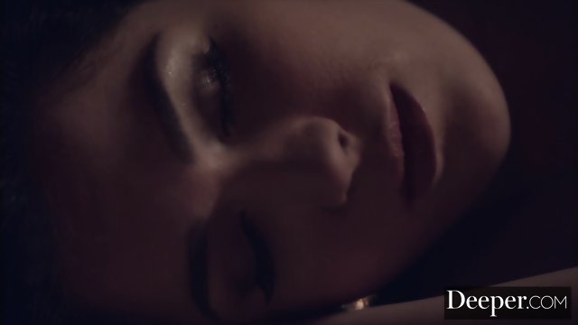 Deeper. Evelyn Claire Loves Nothing More Than WaxPlay & Kinky Sex