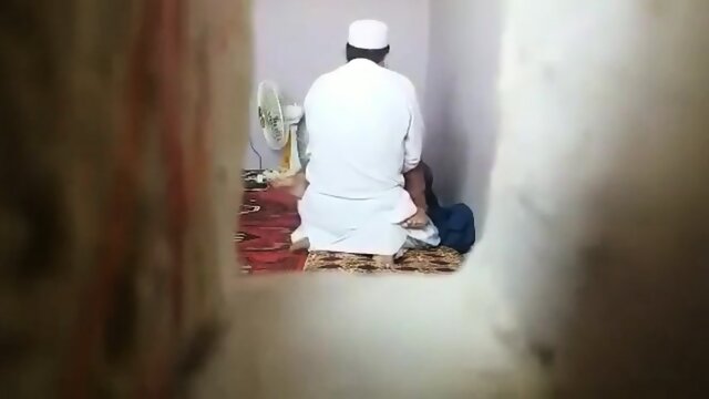 Afghan mullah s sex with a MILF