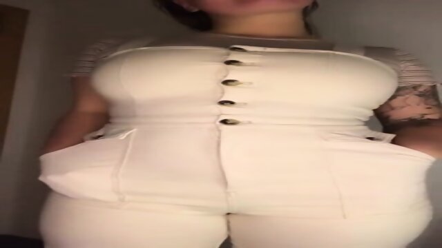 Wow She Is So Horny 178