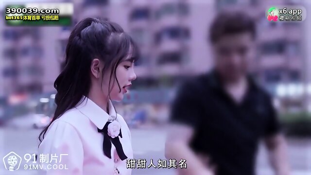 Fruit Pie Innocent and beautiful girl is actually a contrast bitch, was NTR by the ride-hailing driver hotel [domestic AV commentary]