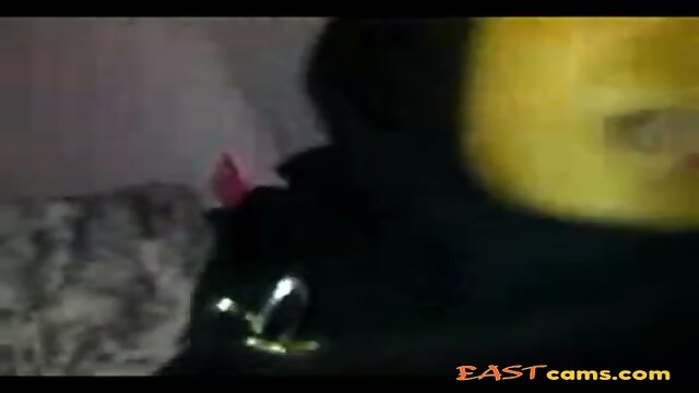 Indonesian- nining jilbab goyang