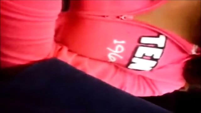 Tiny Girl Touches My Cock On The Bus (Original E Sem Censura) (27-12-2.013)