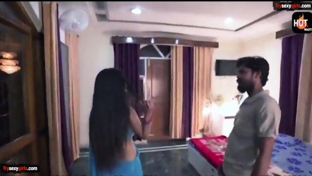 Bhabhi pados ke ladke ke sath chuda li