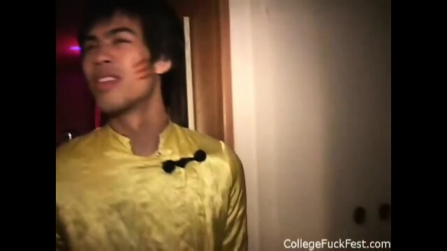 College Girl slut Drunk Blowjob while Fingering