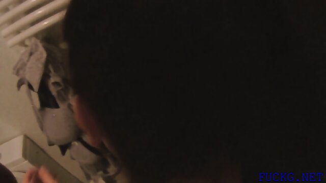 Admirable gal Jenny Diamond cums from huge penis