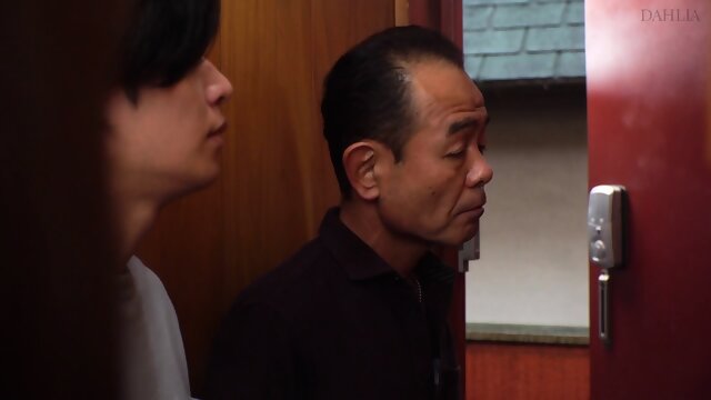 DLDSS-048 I Don't Want To Be Known Only To You ... I'm Embraced By My Brother-in-law Today, Remembering The Sinfulness Of My Husband. And By The Time I Ask For It ... I Have A Rich Conceived Sexual Intercourse That I Can't Tell My Husband ... Suzume Mino