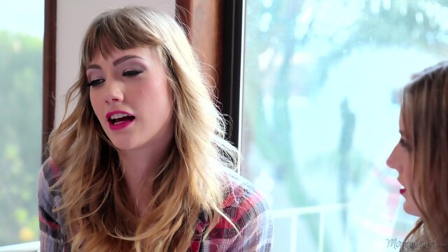 Friend And Daughter Look Alike In The Dark