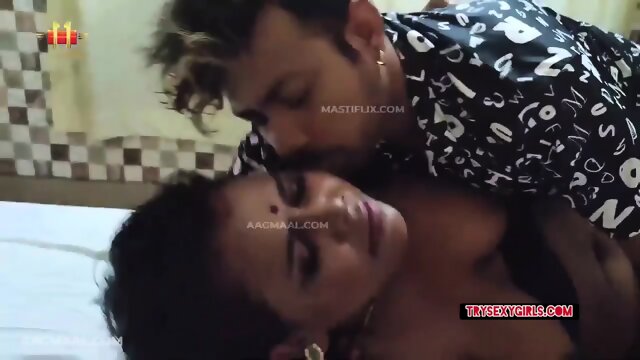 Bhaiya ji ne apne chote Bhai ki hot patni ko choda