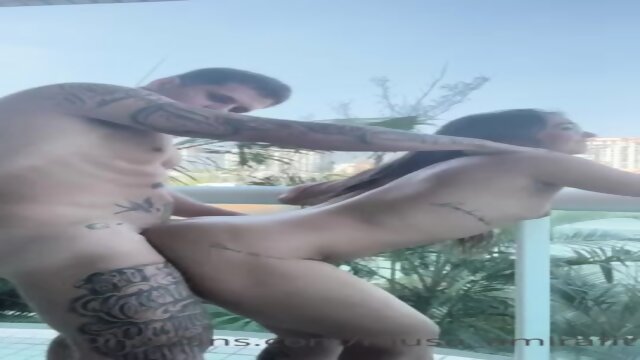 vazou a bloguerinha dando na varando do apartamento