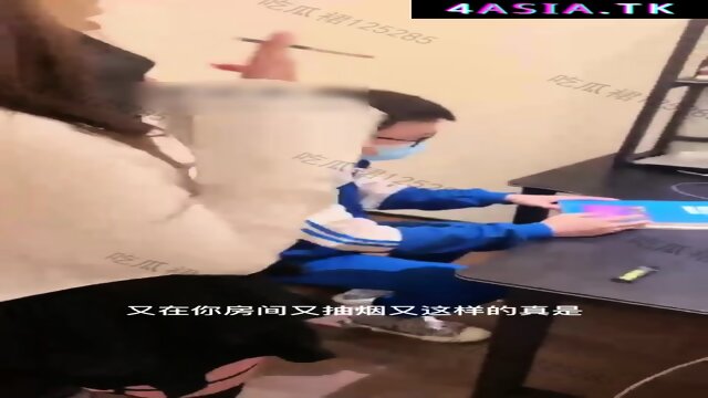 China Shenzhen virgin door incident: Two sluts hooked up with virgin male students for training and broken virginity 2