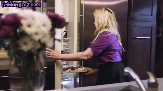 Black and white nympho dykes eat wet pussies in group sex