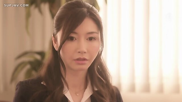 Business trip entertainment where the arrogant president of the client kept giving creampie. Exclusive beauty, a good womanâs suit âbeautyâ â Hayashi Ryou