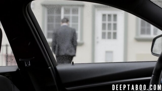 MILF Christie Stevens has a huge hunger for big fat cock